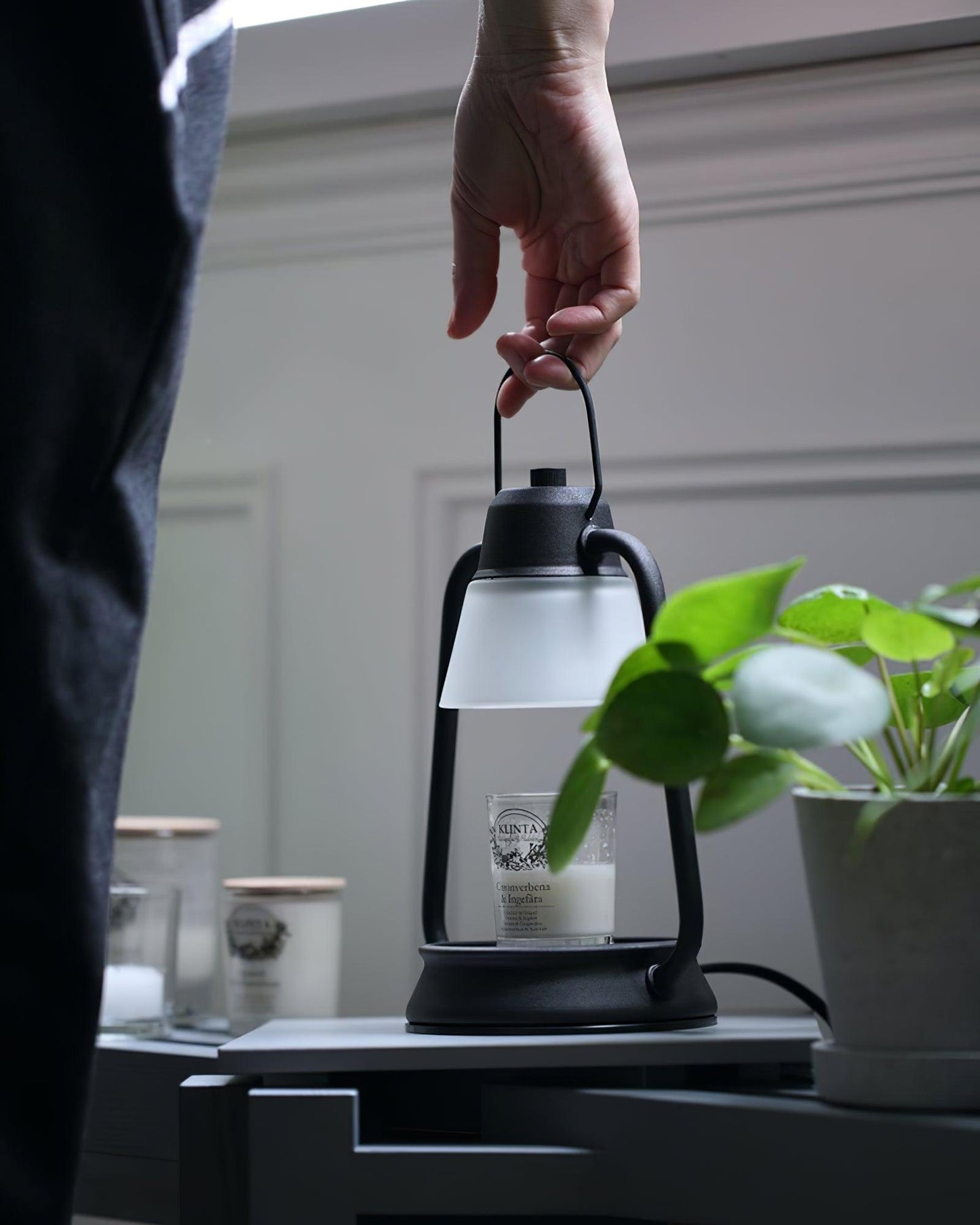 Lantern Inspired Candle Warmer Lamp